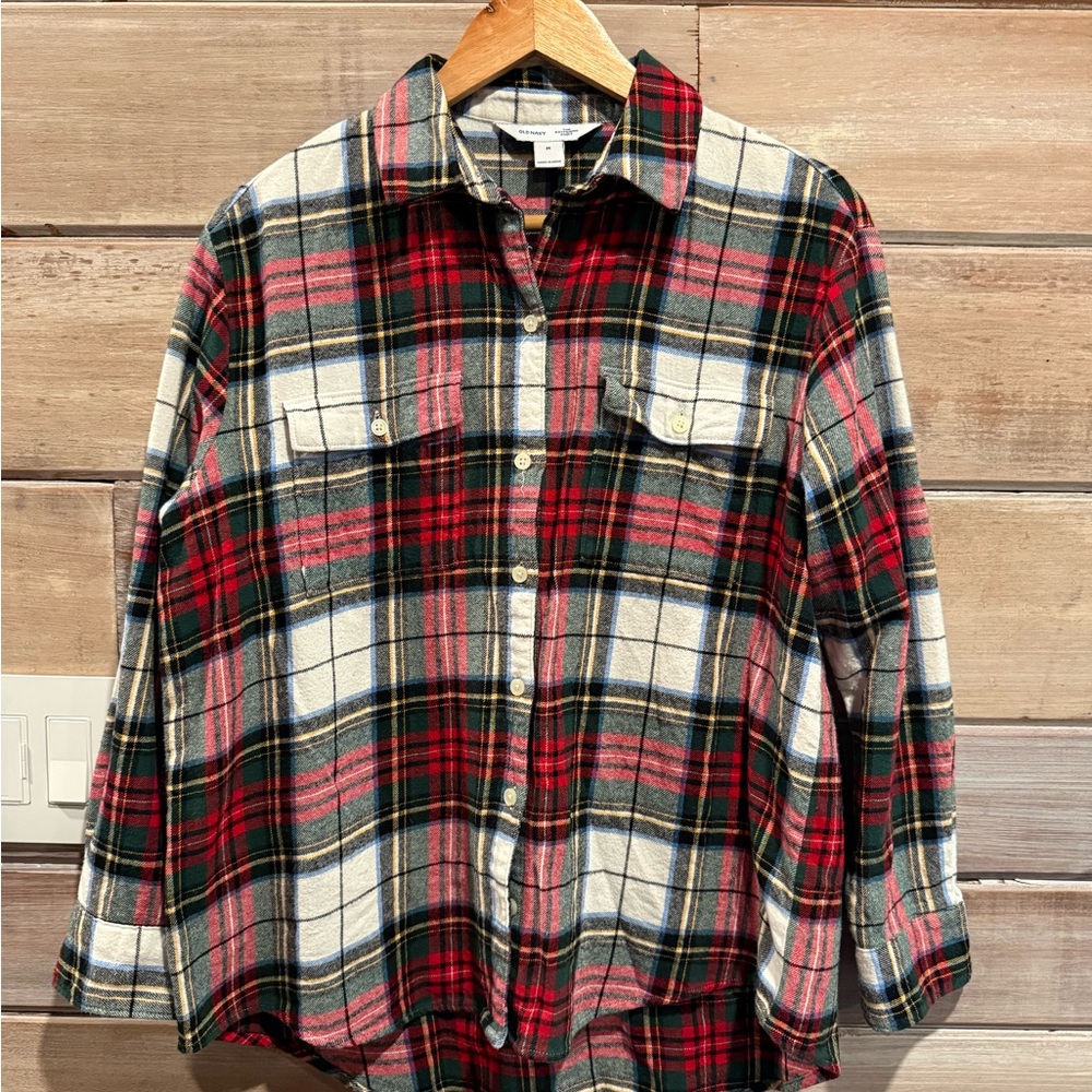 Women’s Old Navy Red Plaid Button-Down Shirt Size M